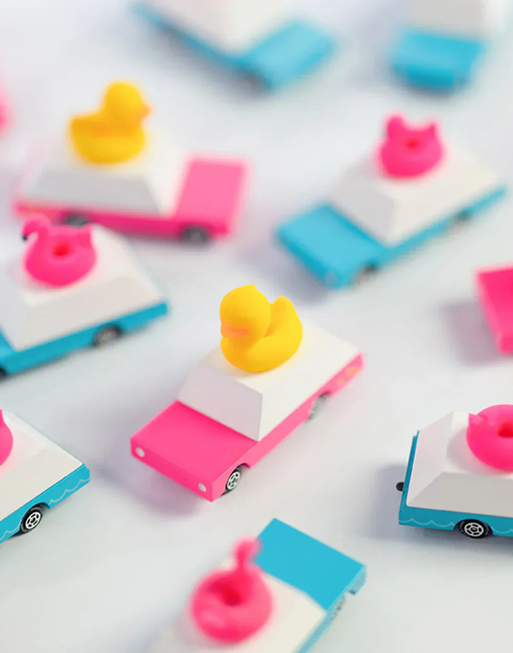 duckie-wagon-candylab-toys