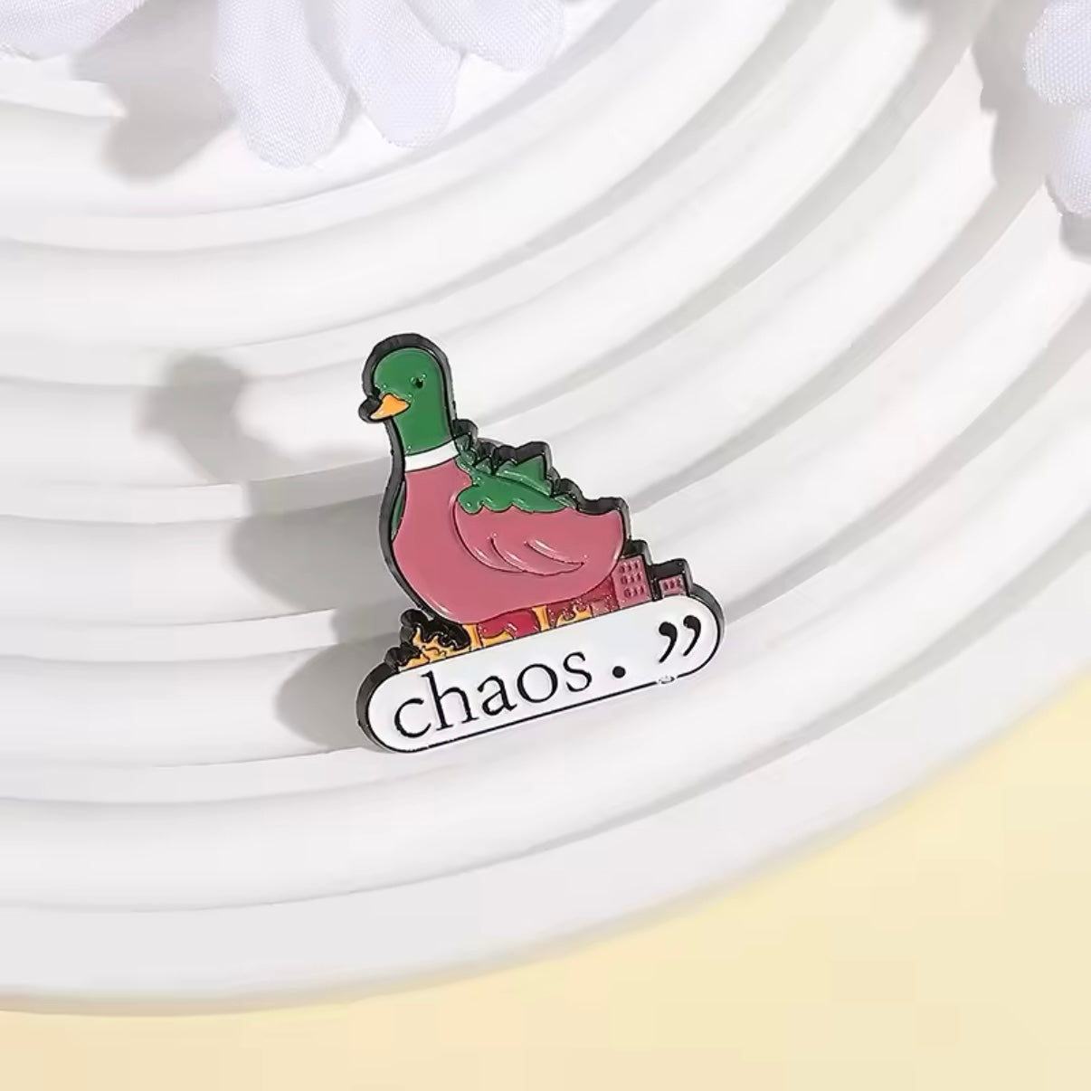Pin’s Canard Colvert Chaos.’’
