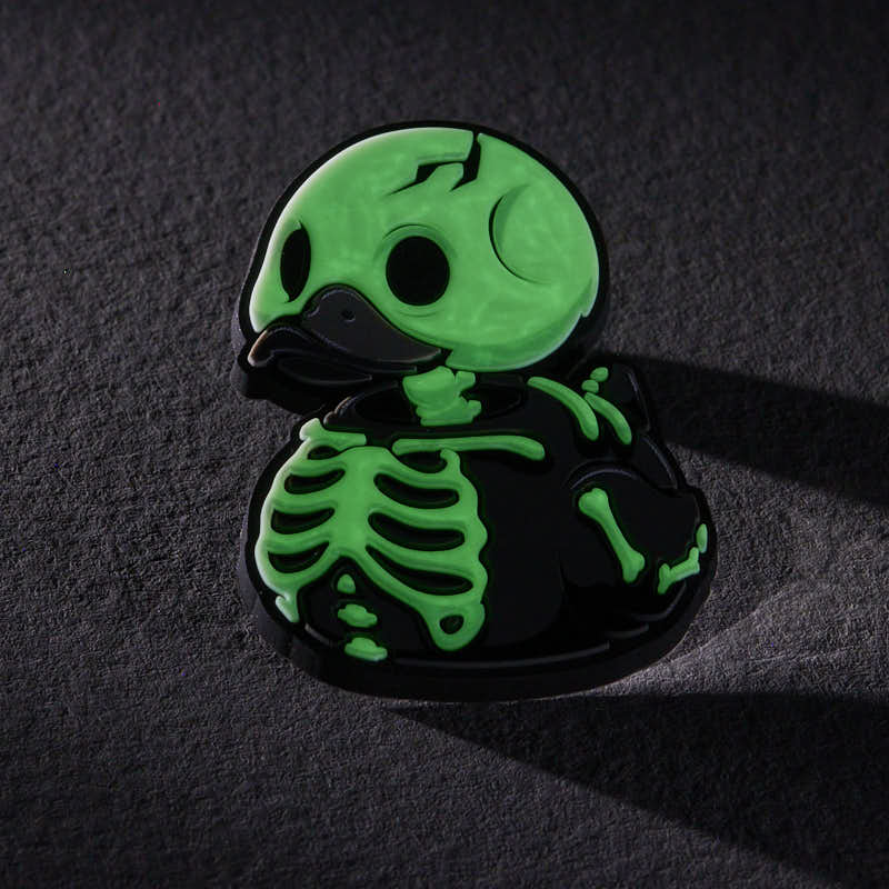Pin's TUBBZ Numskull – Squelette phosphorescent