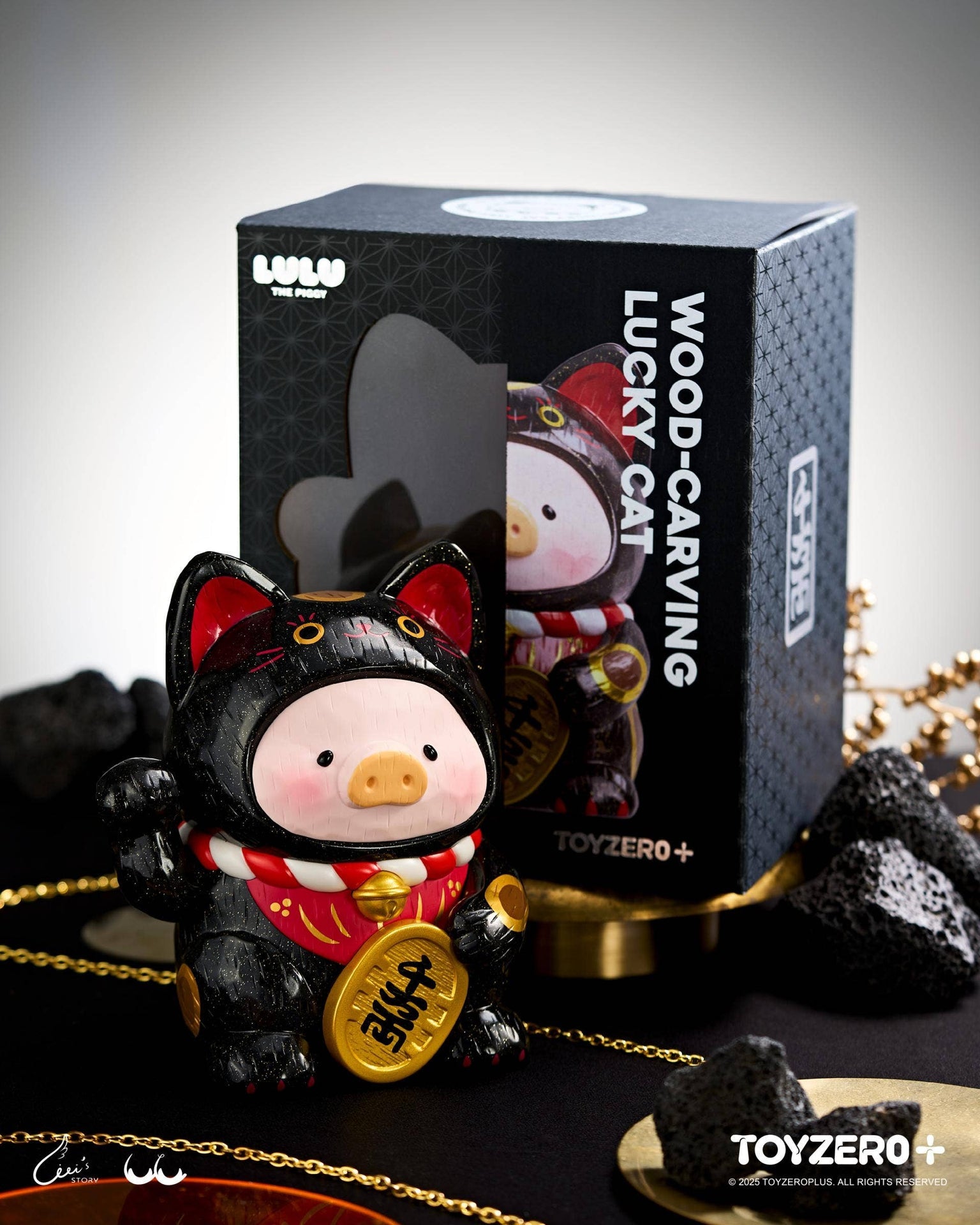 LuLu le Cochonnet - Maneki Lu (chat noir) — sculpture en bois 18cm