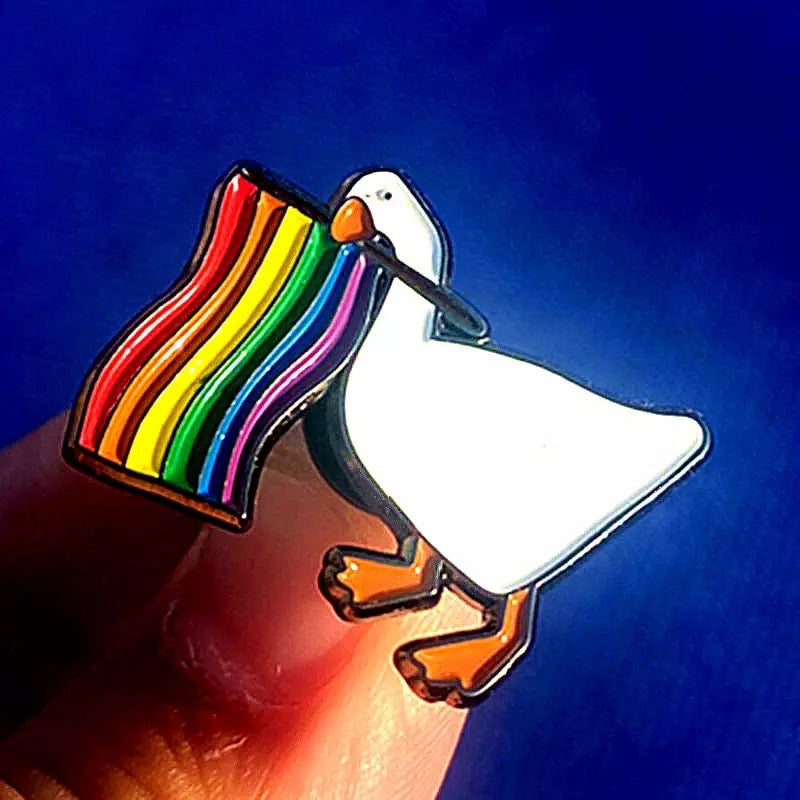 pins-canard-blanc-drapeau-lgbt-cdb