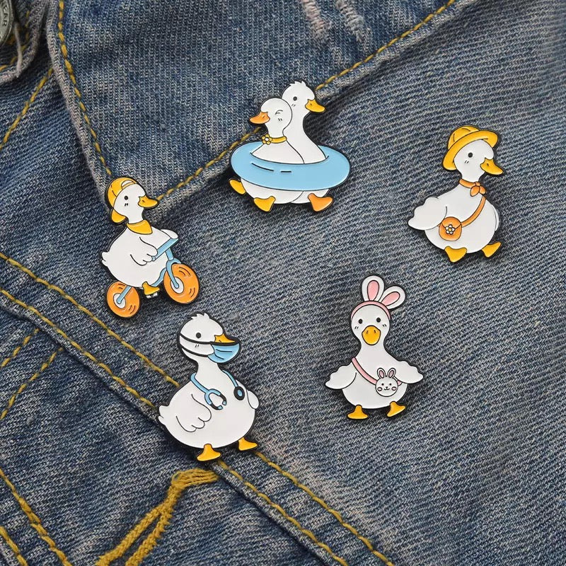 pins-canard-blanc-velo-cdb