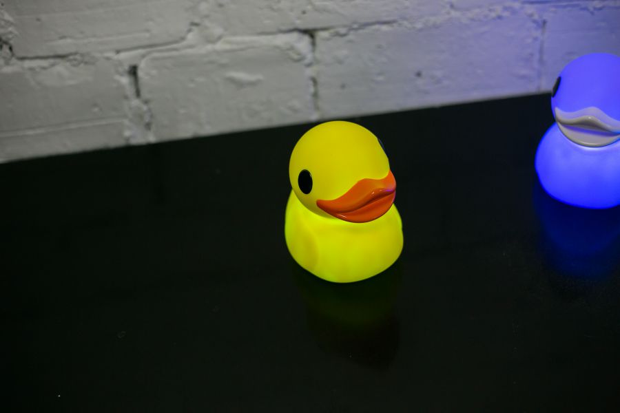 veilleuse-canard-jaune-dhink