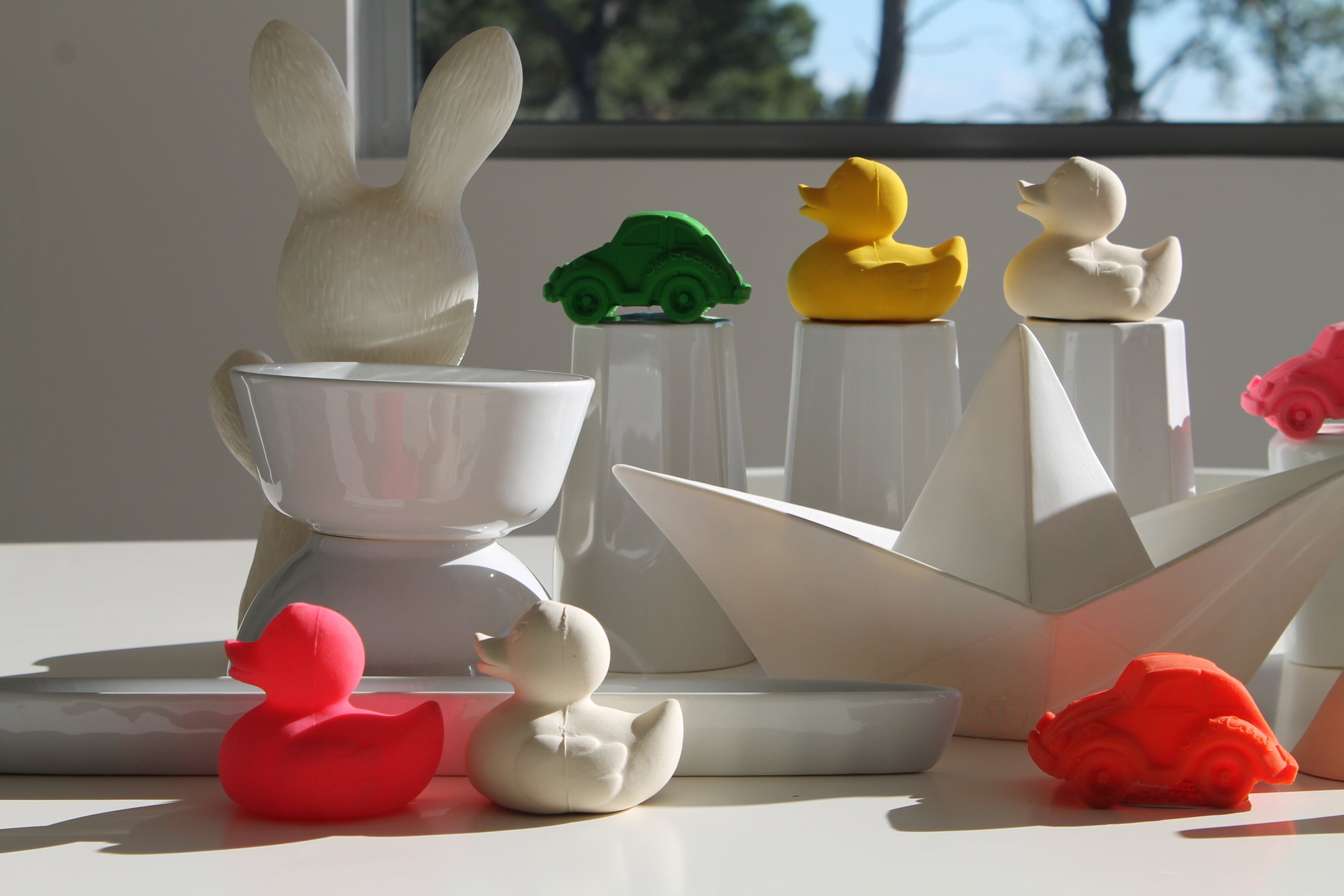 canard-monochrome-rose-oli-carol