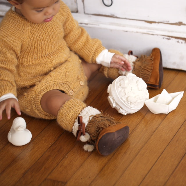 canard-monochrome-blanc-oli-carol